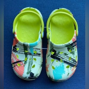 NWT Boys Slip On Sandals, Size 11 (170 UK)